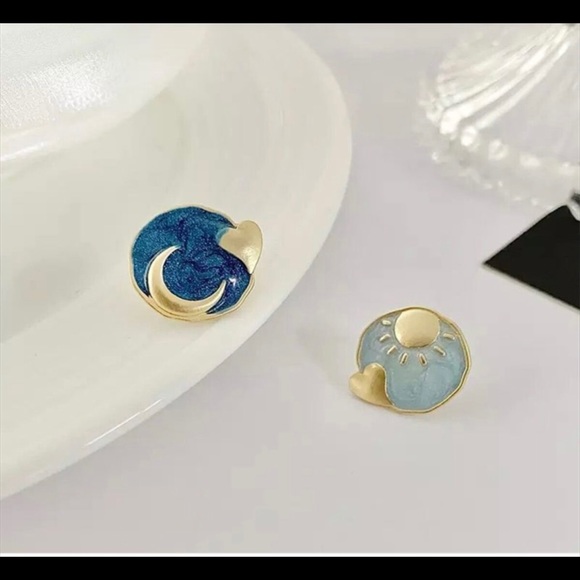 stainless-steel  Earrings for Woman - Picture 3 of 5